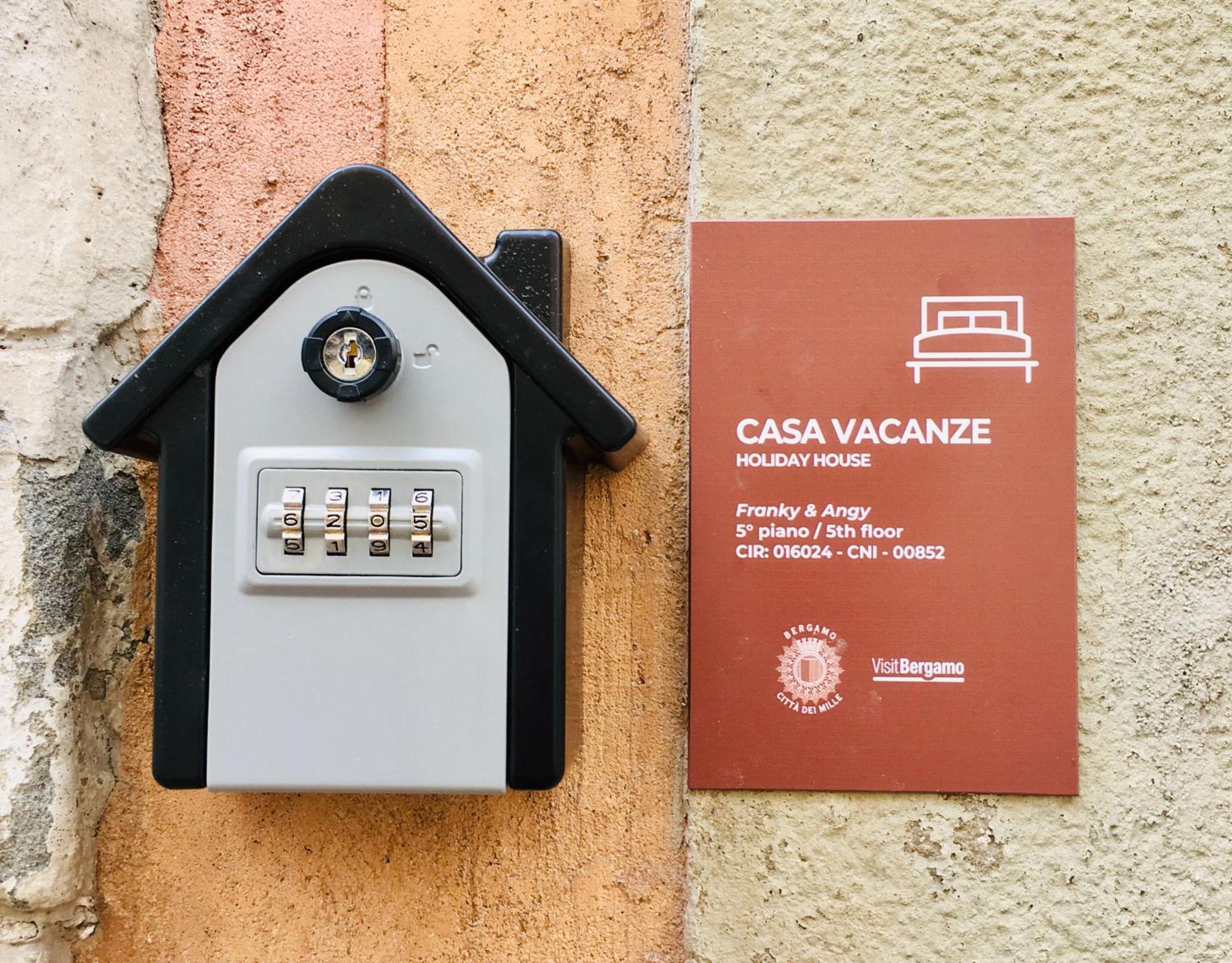 Franky & Angy Casa Vacanze Bergamo Eksteriør bilde